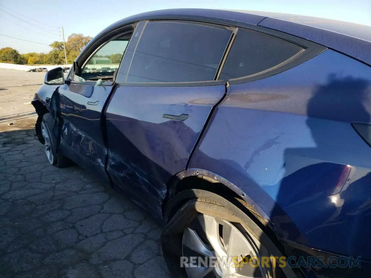 10 fotografías del automóvil dañado 5YJYGDEE6MF244995 TESLA MODEL Y 2021