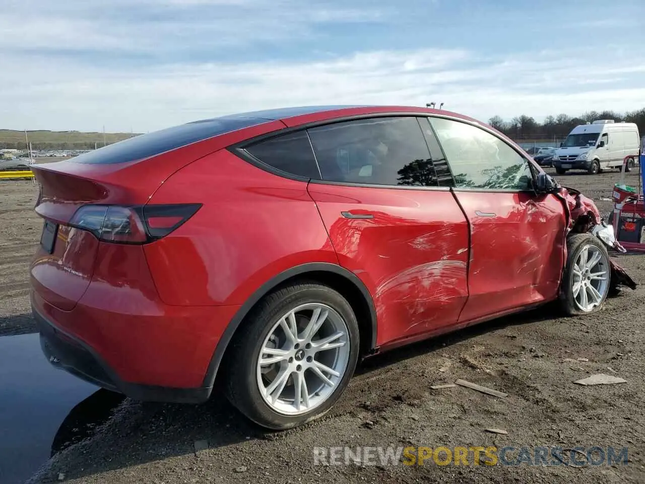 3 fotografías del automóvil dañado 5YJYGDEE6MF258475 TESLA MODEL Y 2021