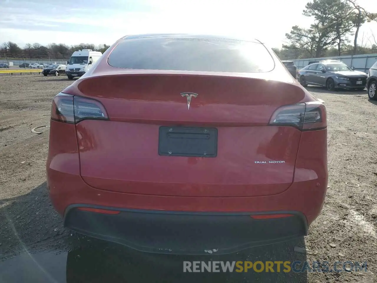 6 fotografías del automóvil dañado 5YJYGDEE6MF258475 TESLA MODEL Y 2021