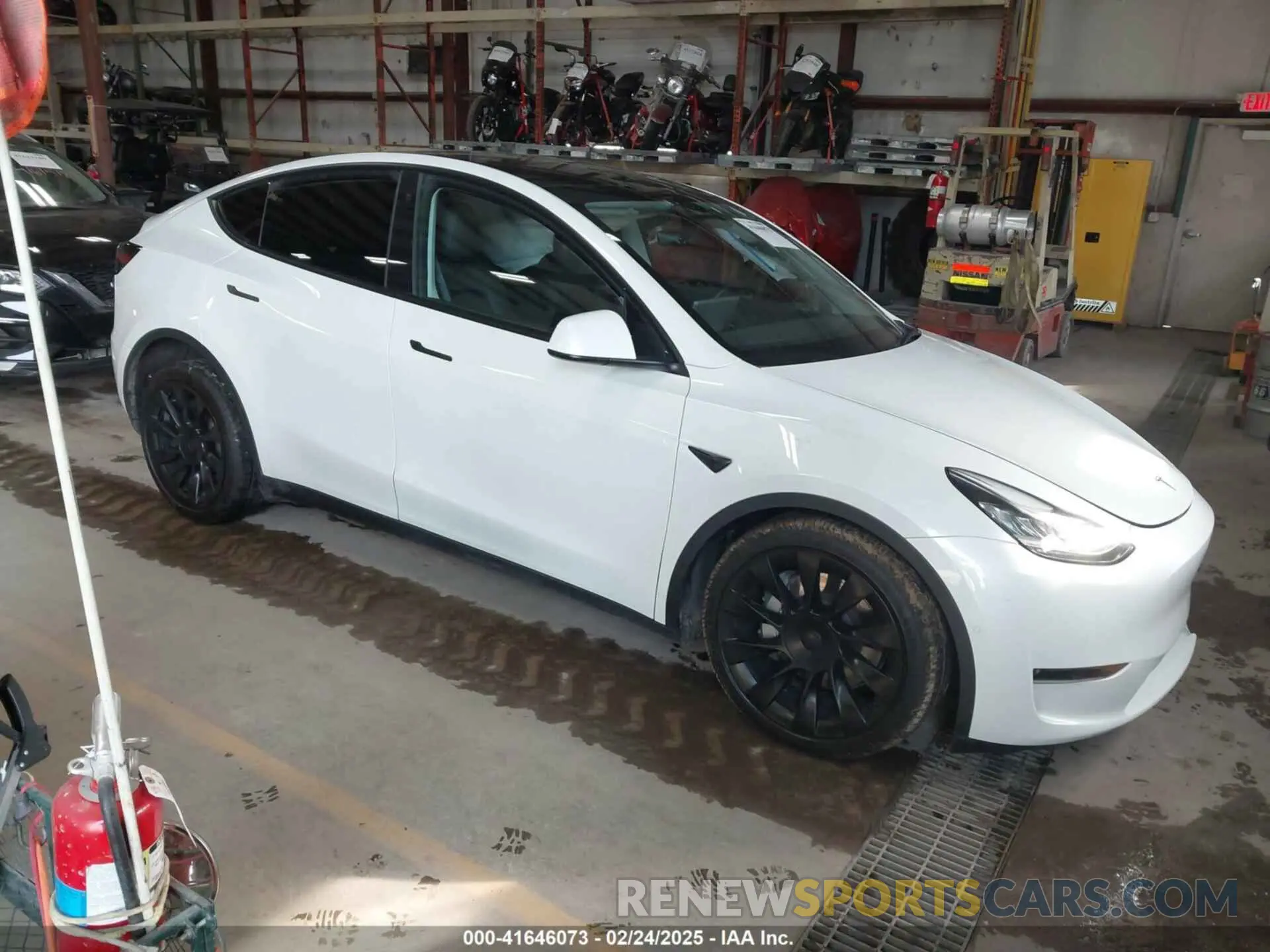 1 fotografías del automóvil dañado 5YJYGDEE7MF074713 TESLA MODEL Y 2021