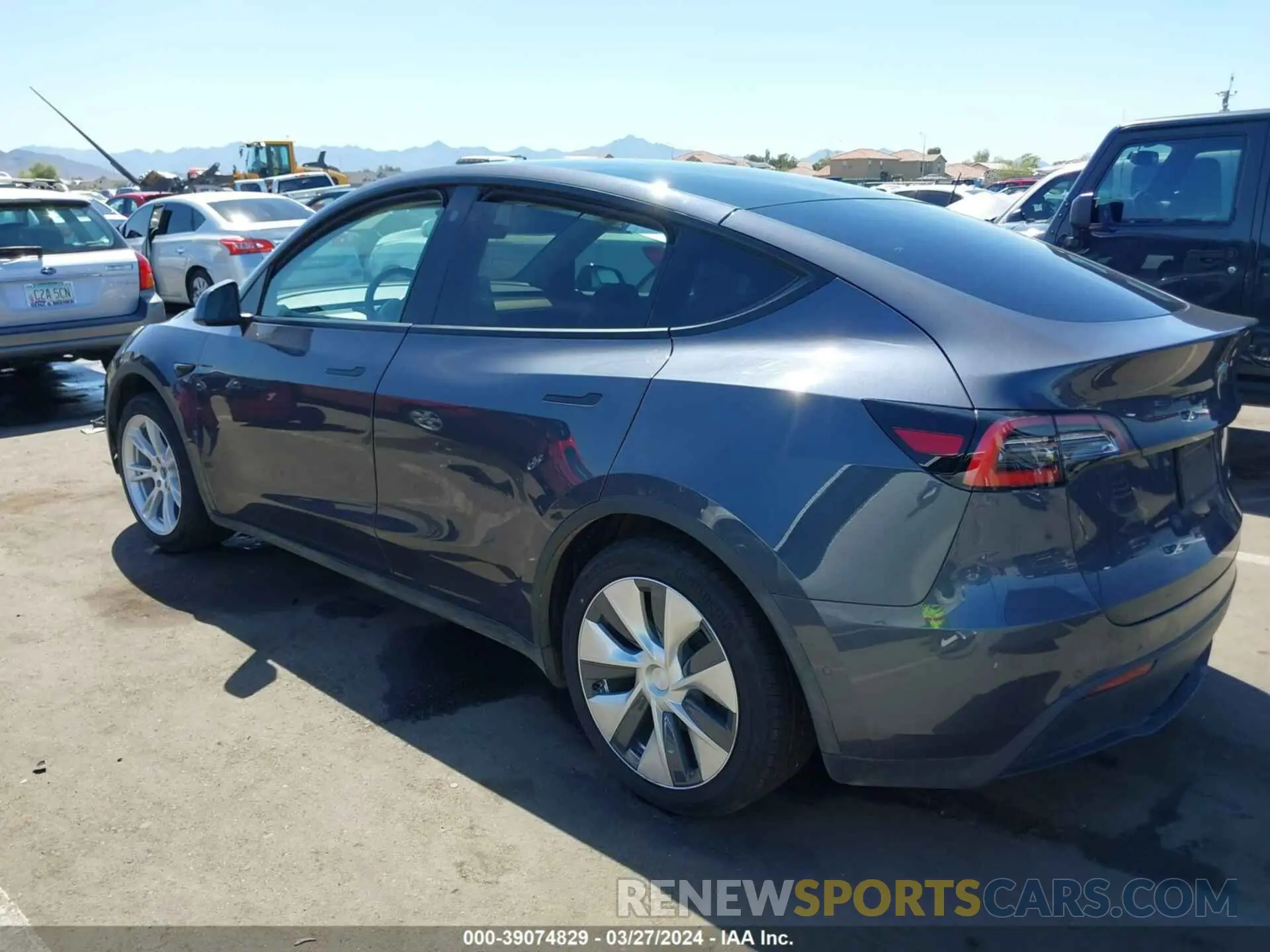 3 fotografías del automóvil dañado 5YJYGDEE7MF086599 TESLA MODEL Y 2021