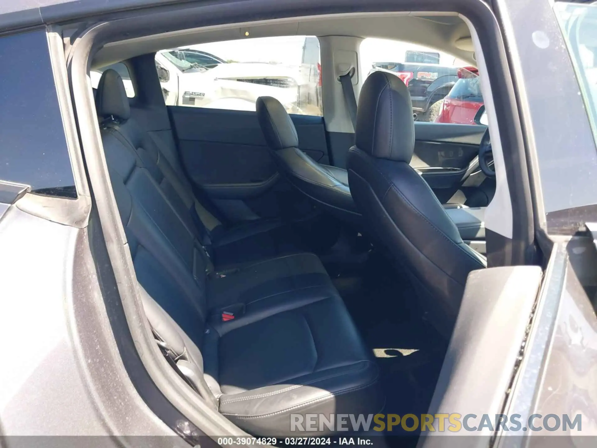 8 fotografías del automóvil dañado 5YJYGDEE7MF086599 TESLA MODEL Y 2021