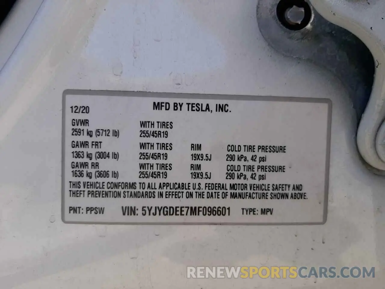 10 fotografías del automóvil dañado 5YJYGDEE7MF096601 TESLA MODEL Y 2021