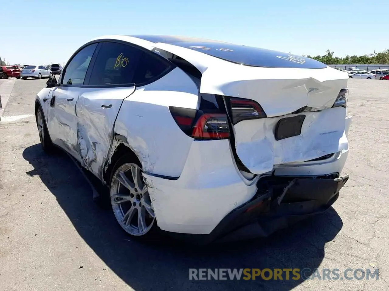 3 fotografías del automóvil dañado 5YJYGDEE7MF096601 TESLA MODEL Y 2021