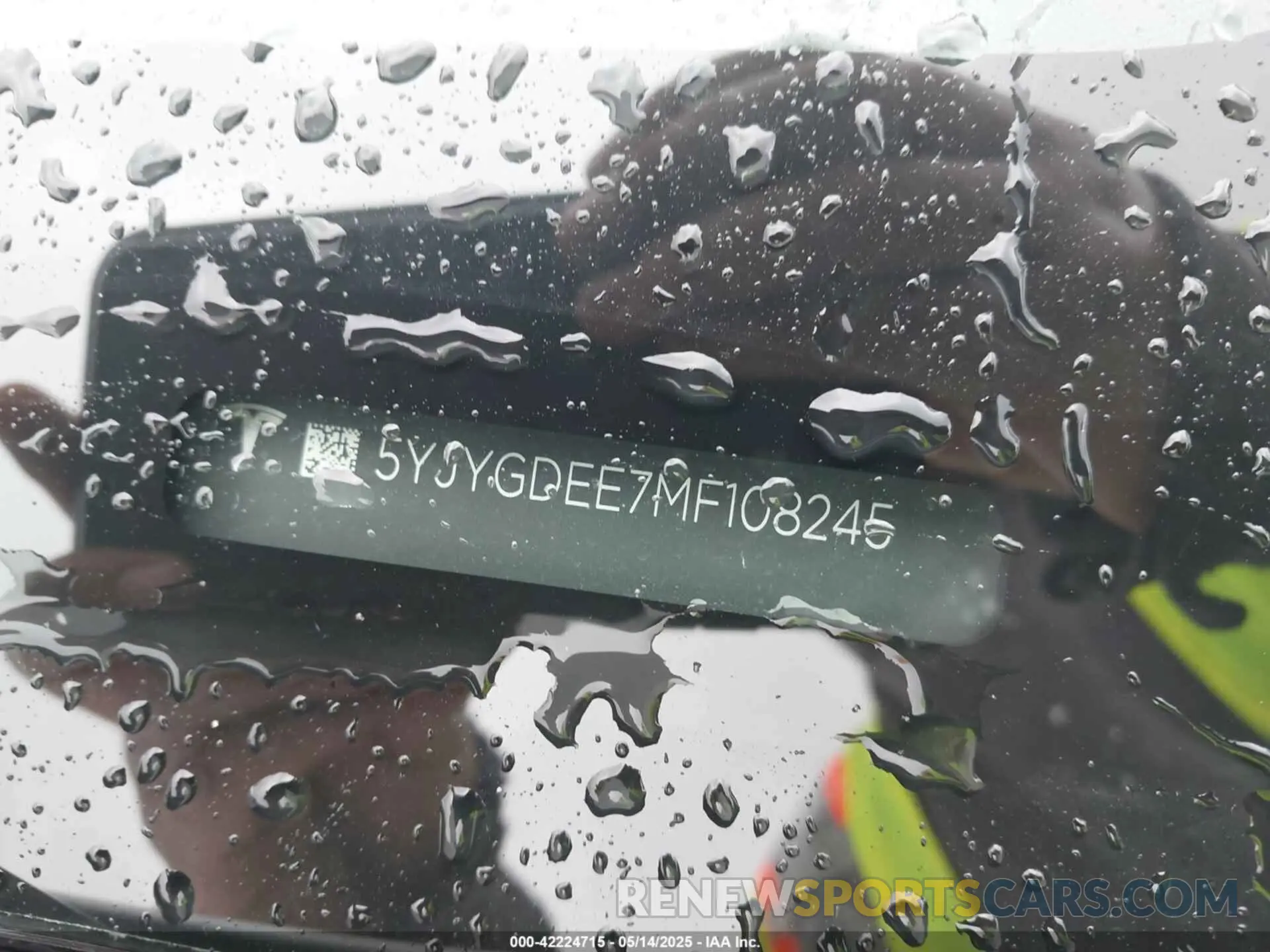 9 fotografías del automóvil dañado 5YJYGDEE7MF108245 TESLA MODEL Y 2021
