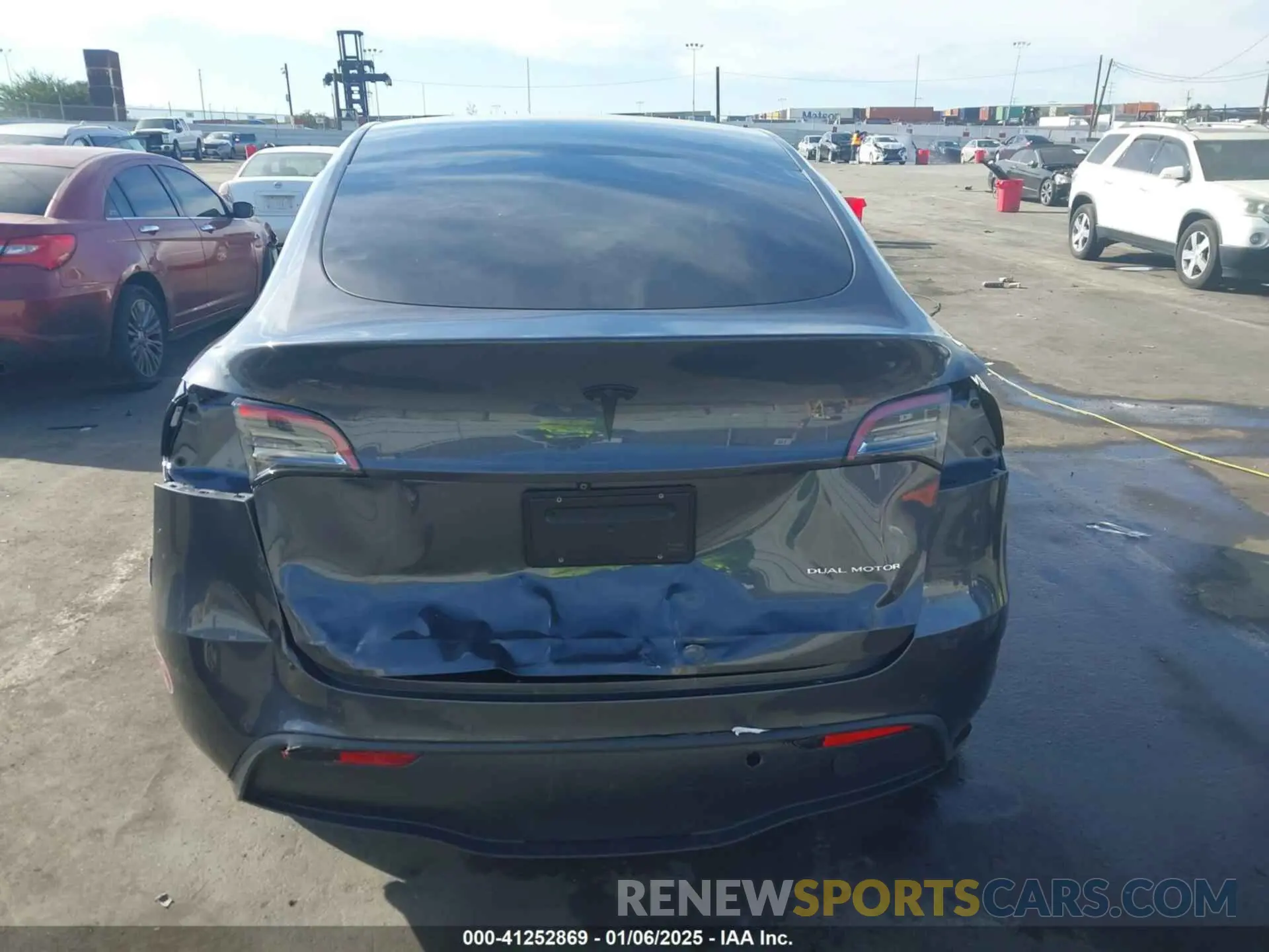 16 fotografías del automóvil dañado 5YJYGDEE7MF149037 TESLA MODEL Y 2021