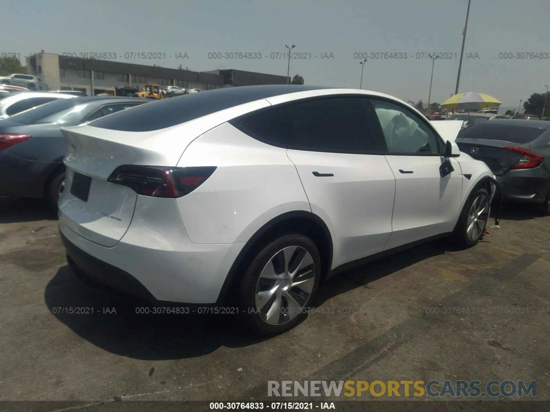 4 fotografías del automóvil dañado 5YJYGDEE7MF206028 TESLA MODEL Y 2021