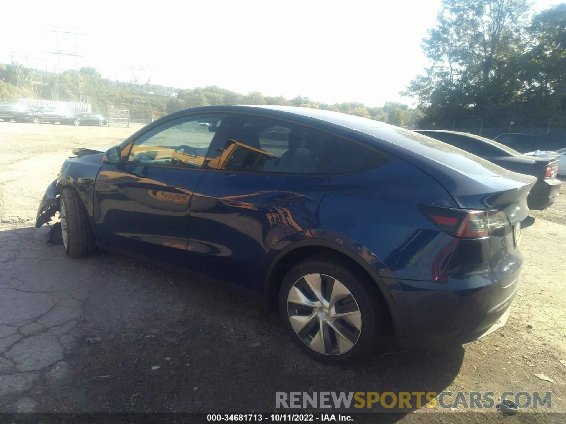 3 fotografías del automóvil dañado 5YJYGDEE7MF224562 TESLA MODEL Y 2021