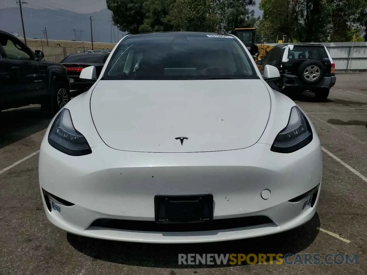 5 fotografías del automóvil dañado 5YJYGDEE7MF229986 TESLA MODEL Y 2021