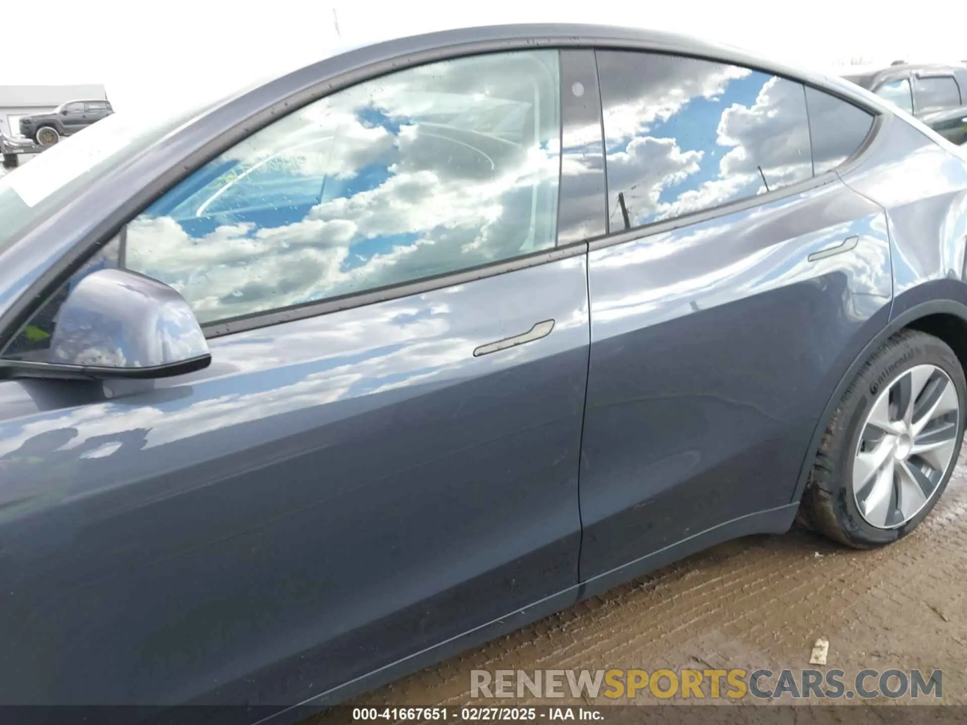 15 fotografías del automóvil dañado 5YJYGDEE7MF298130 TESLA MODEL Y 2021