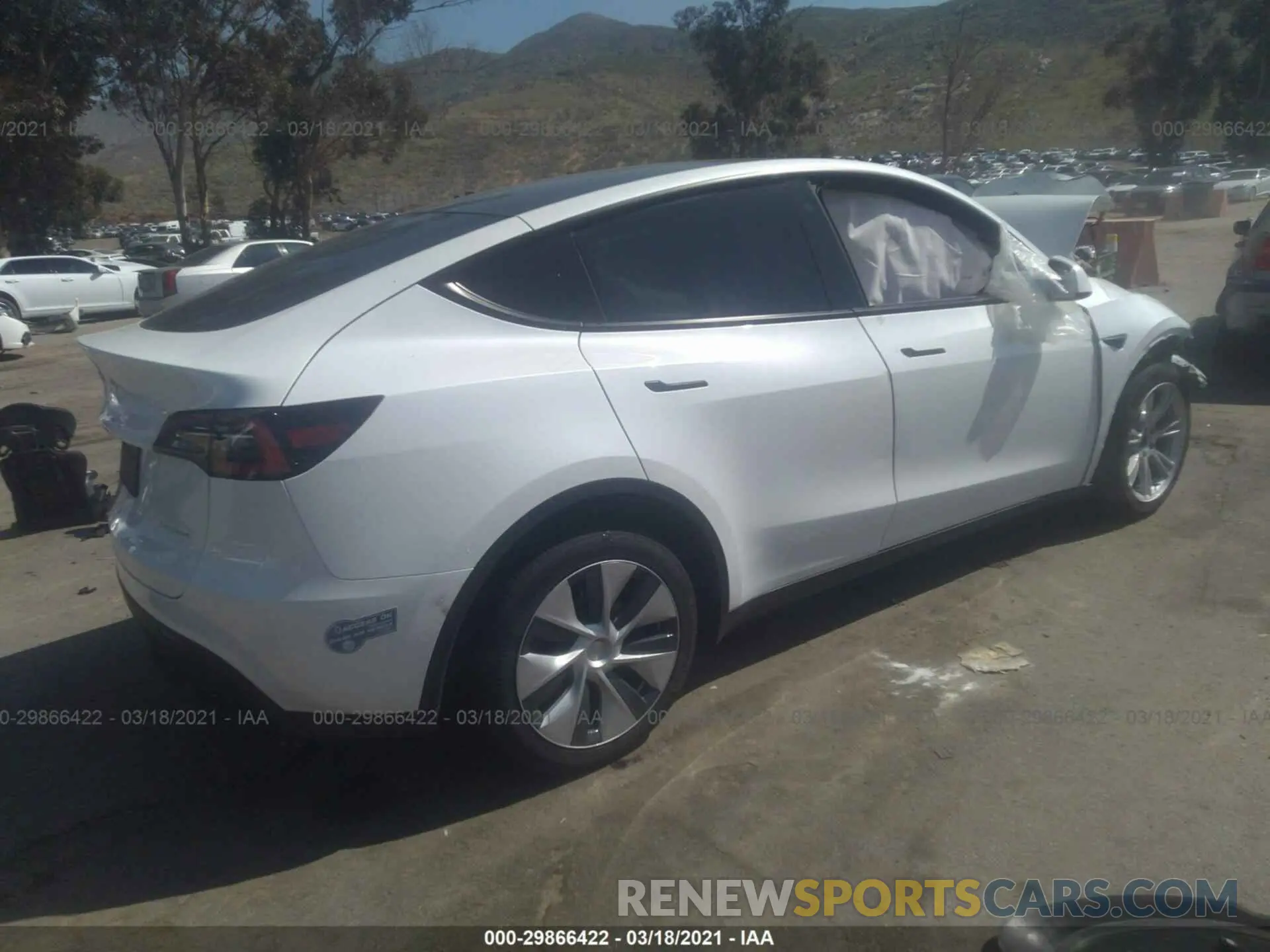 4 fotografías del automóvil dañado 5YJYGDEE8MF063414 TESLA MODEL Y 2021