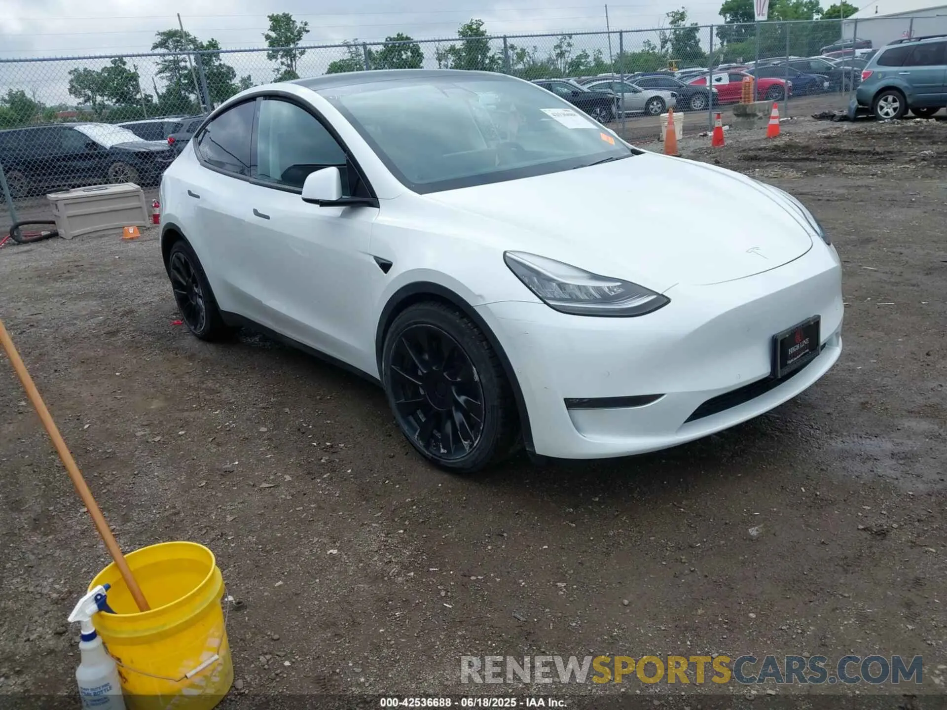 1 fotografías del automóvil dañado 5YJYGDEE8MF068886 TESLA MODEL Y 2021