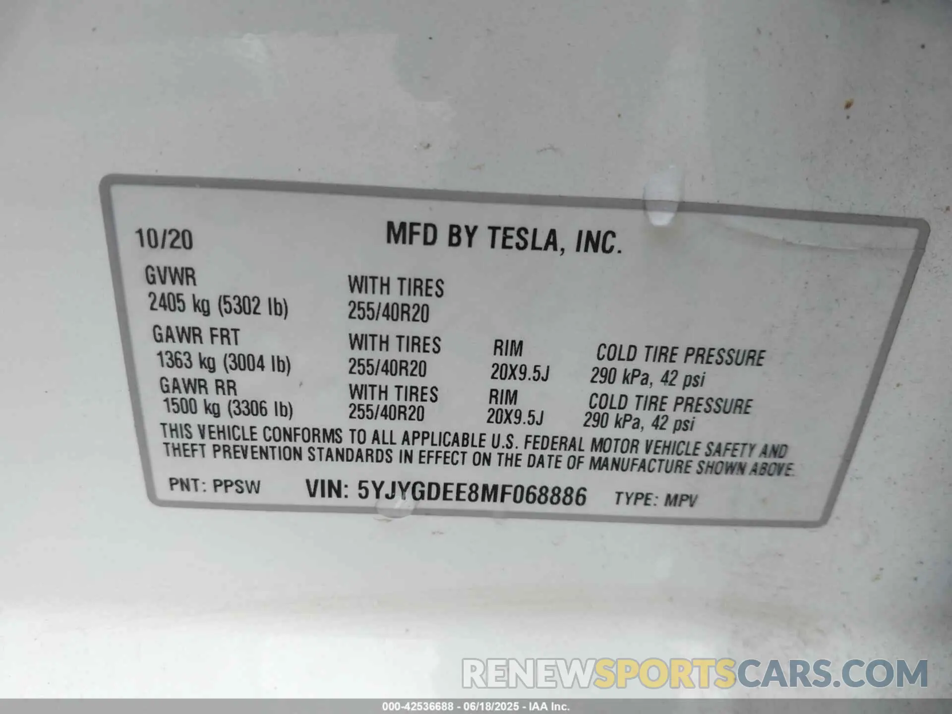 9 fotografías del automóvil dañado 5YJYGDEE8MF068886 TESLA MODEL Y 2021