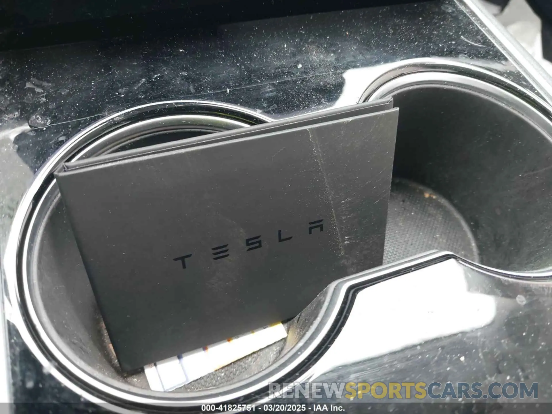 11 fotografías del automóvil dañado 5YJYGDEE8MF069391 TESLA MODEL Y 2021