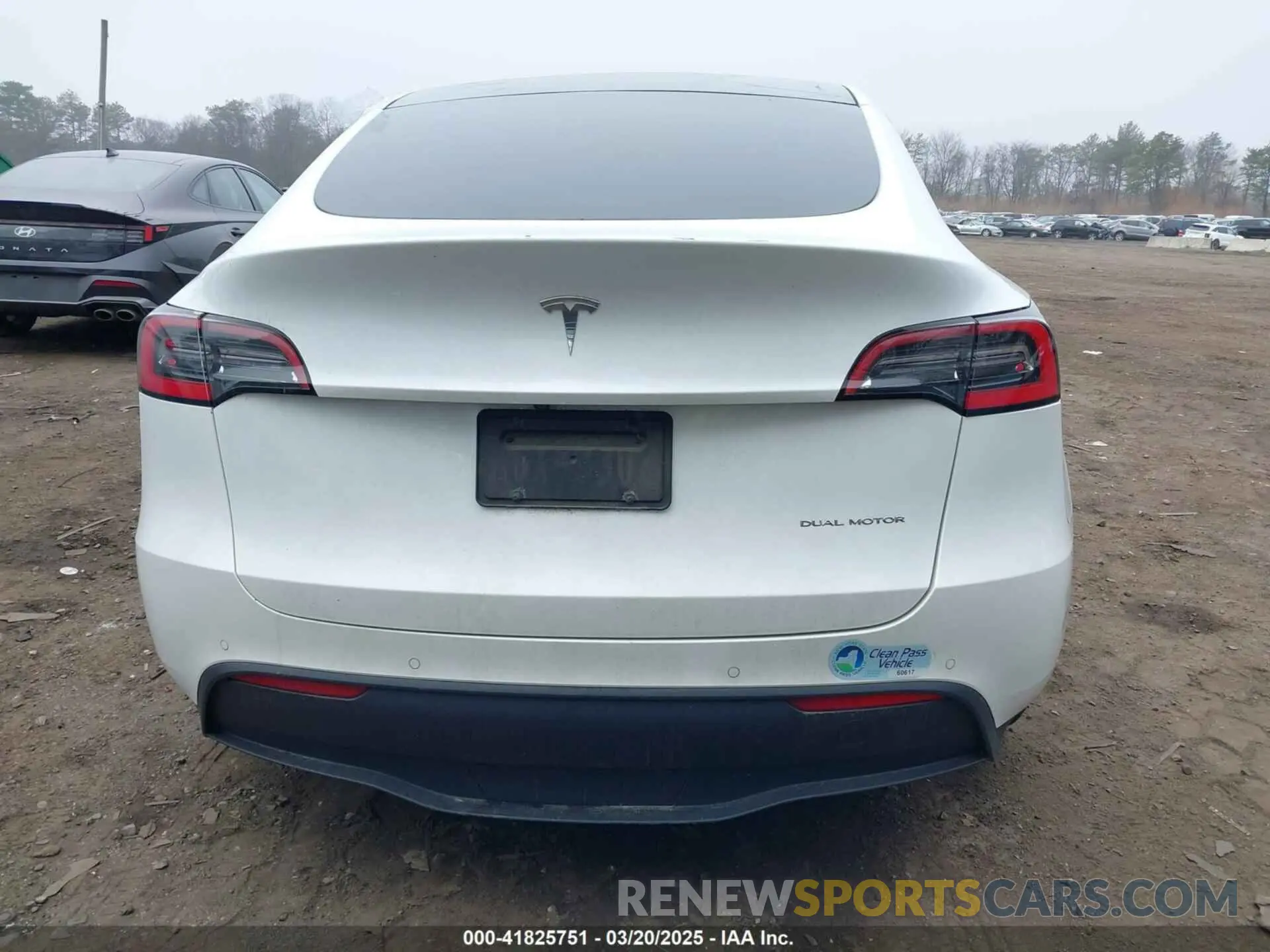 16 fotografías del automóvil dañado 5YJYGDEE8MF069391 TESLA MODEL Y 2021