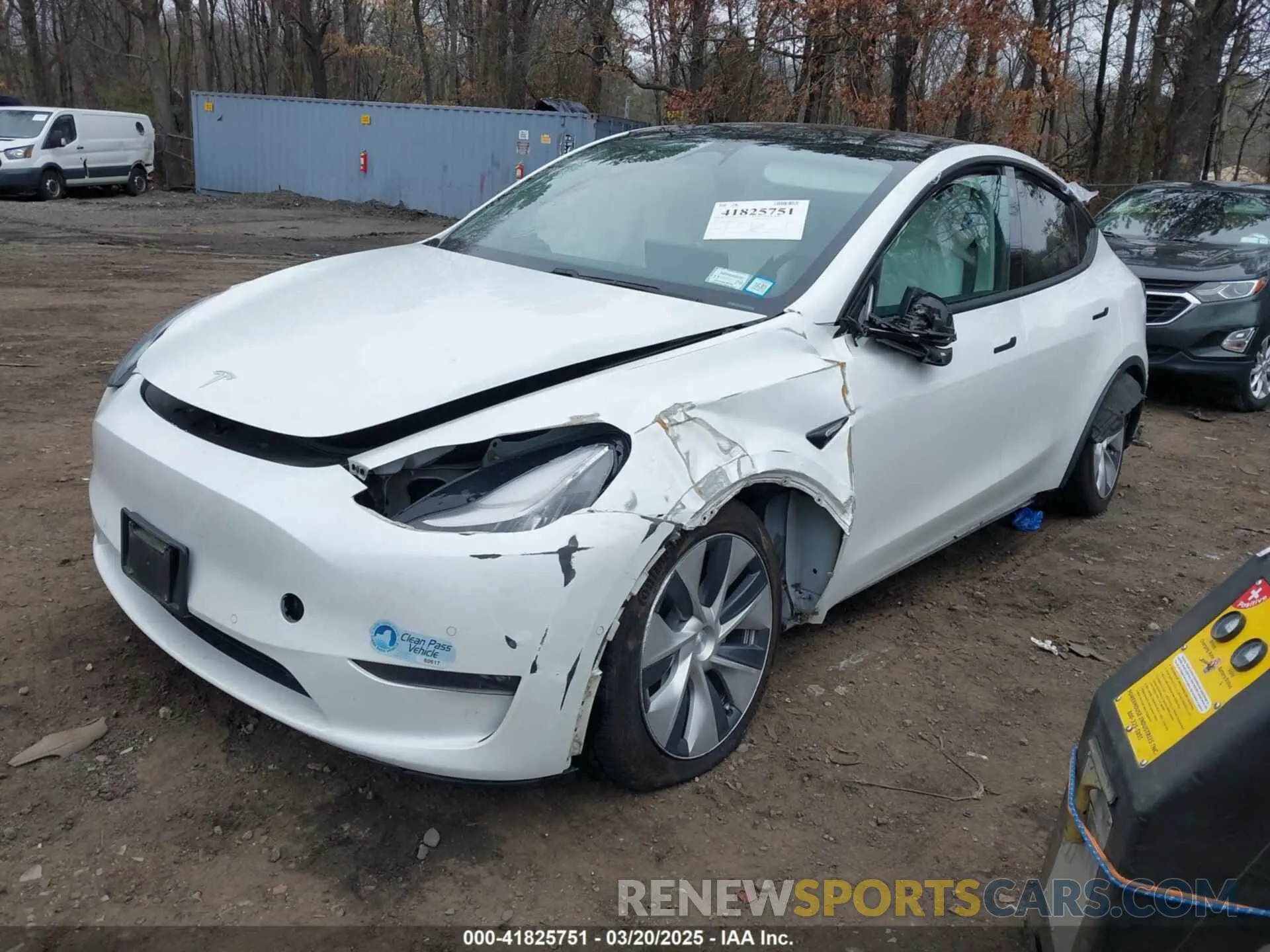 2 fotografías del automóvil dañado 5YJYGDEE8MF069391 TESLA MODEL Y 2021