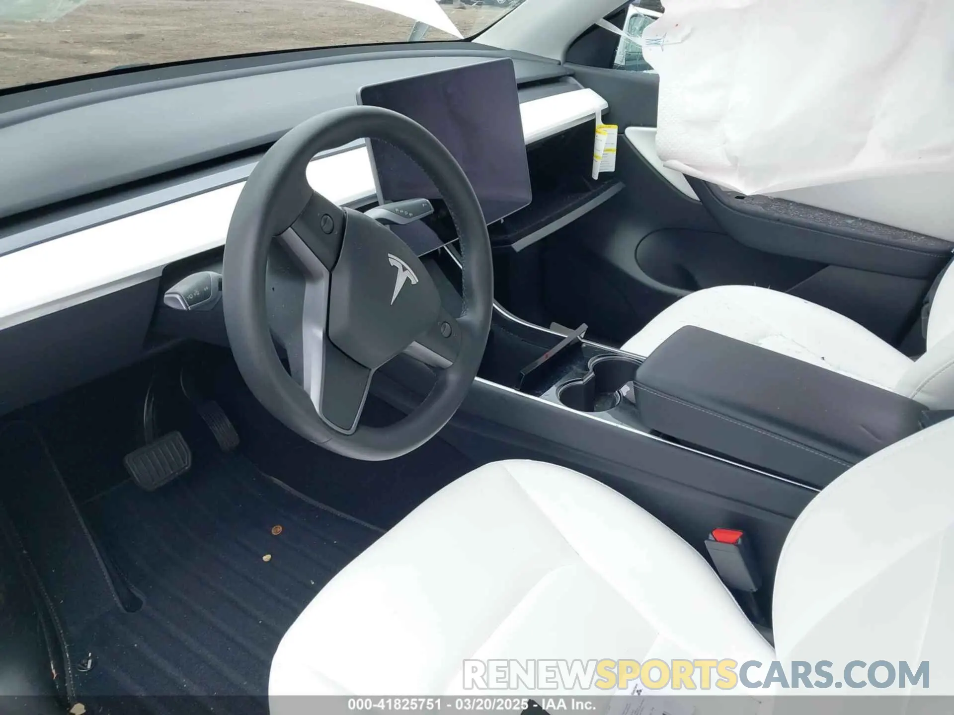 5 fotografías del automóvil dañado 5YJYGDEE8MF069391 TESLA MODEL Y 2021