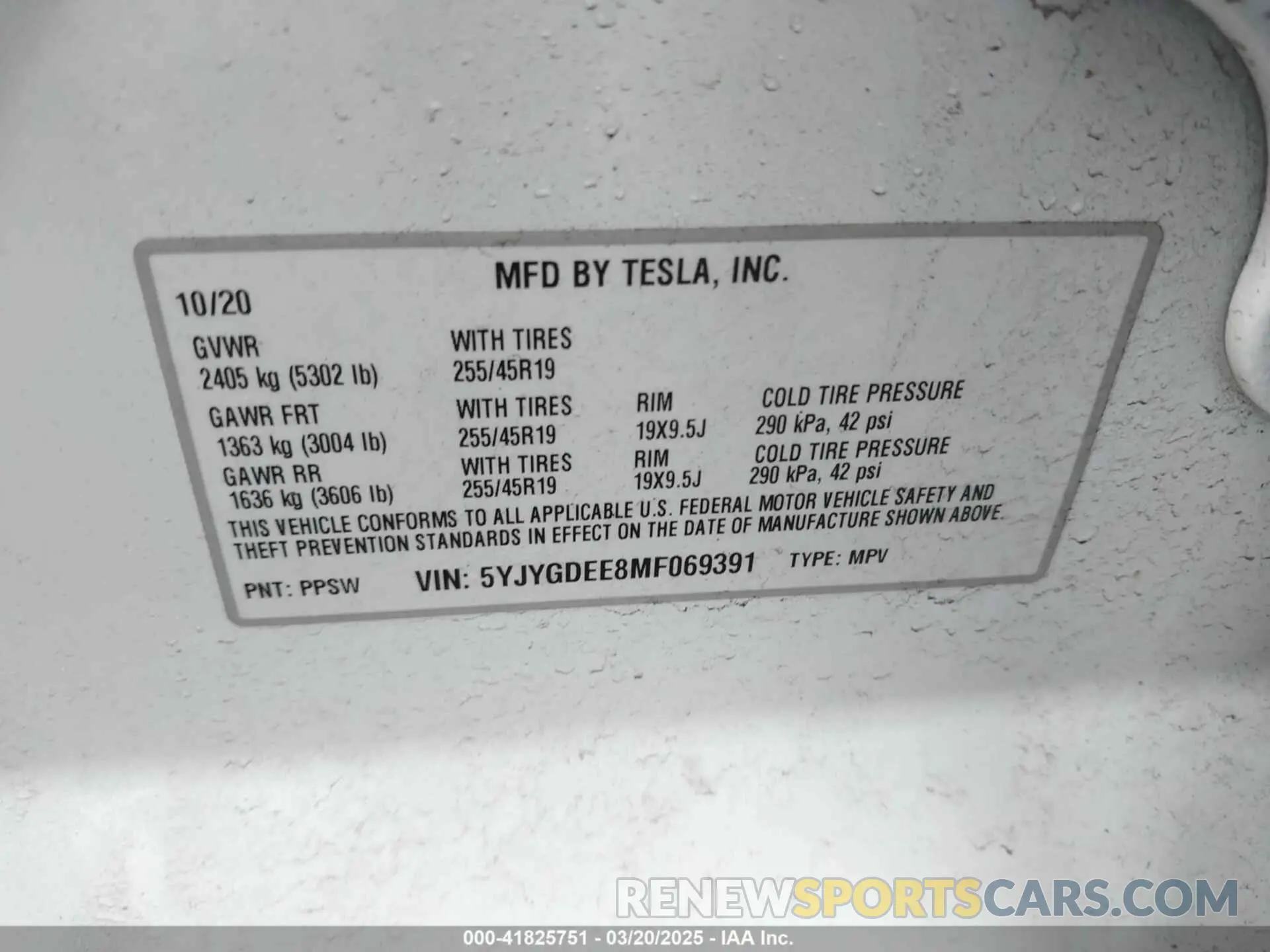 9 fotografías del automóvil dañado 5YJYGDEE8MF069391 TESLA MODEL Y 2021