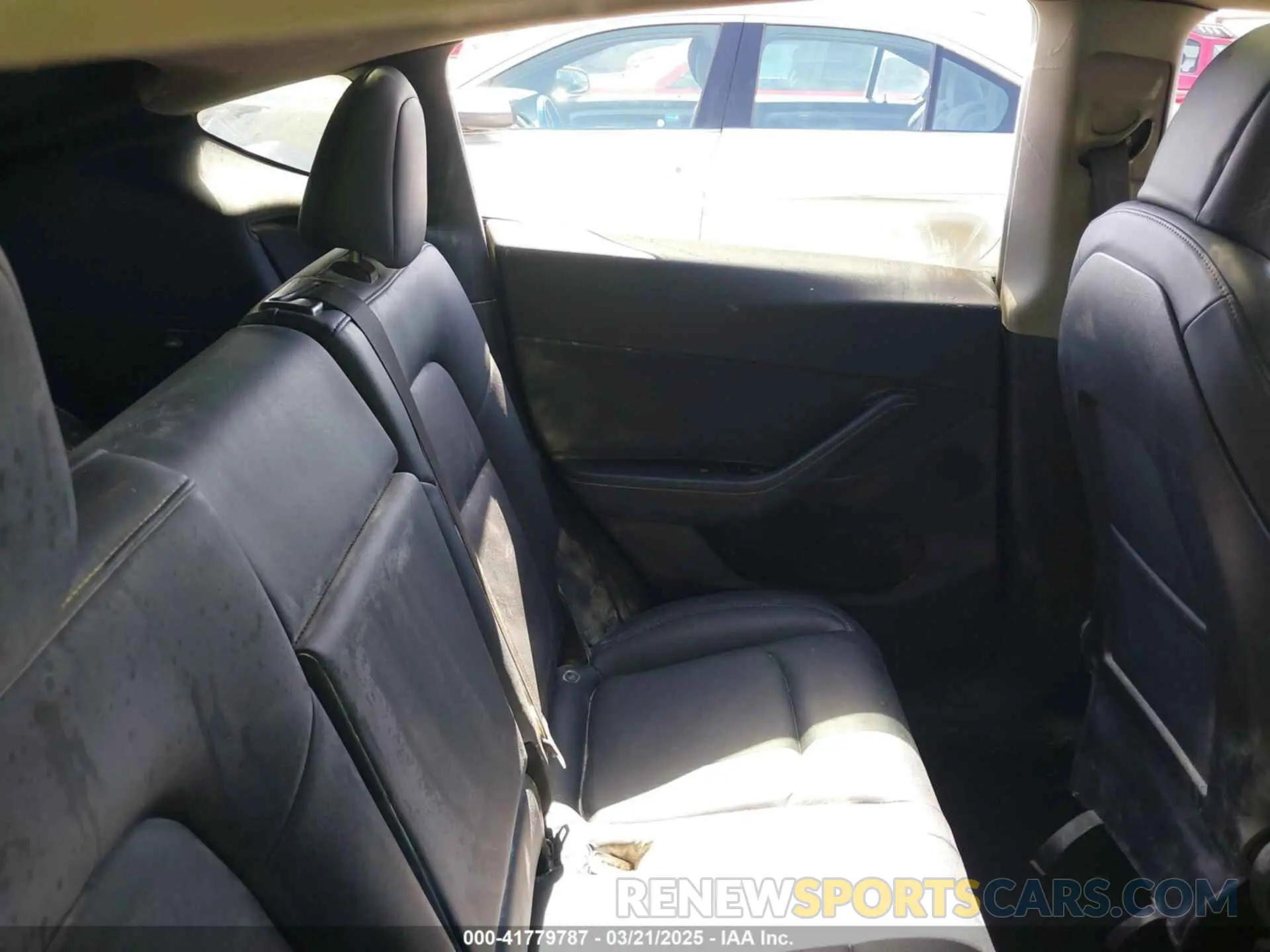 7 fotografías del automóvil dañado 5YJYGDEE8MF069679 TESLA MODEL Y 2021