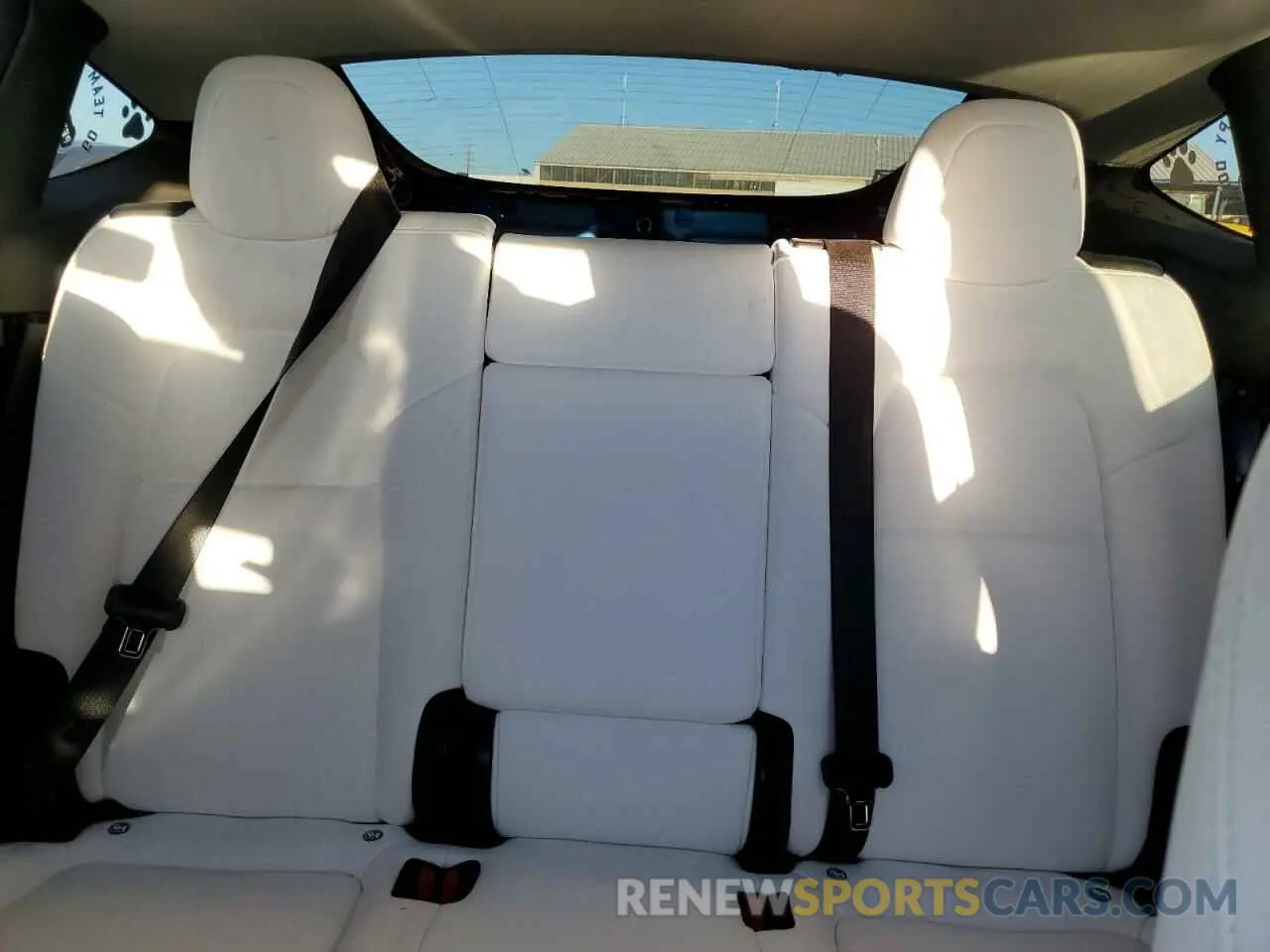 10 fotografías del automóvil dañado 5YJYGDEE8MF071822 TESLA MODEL Y 2021