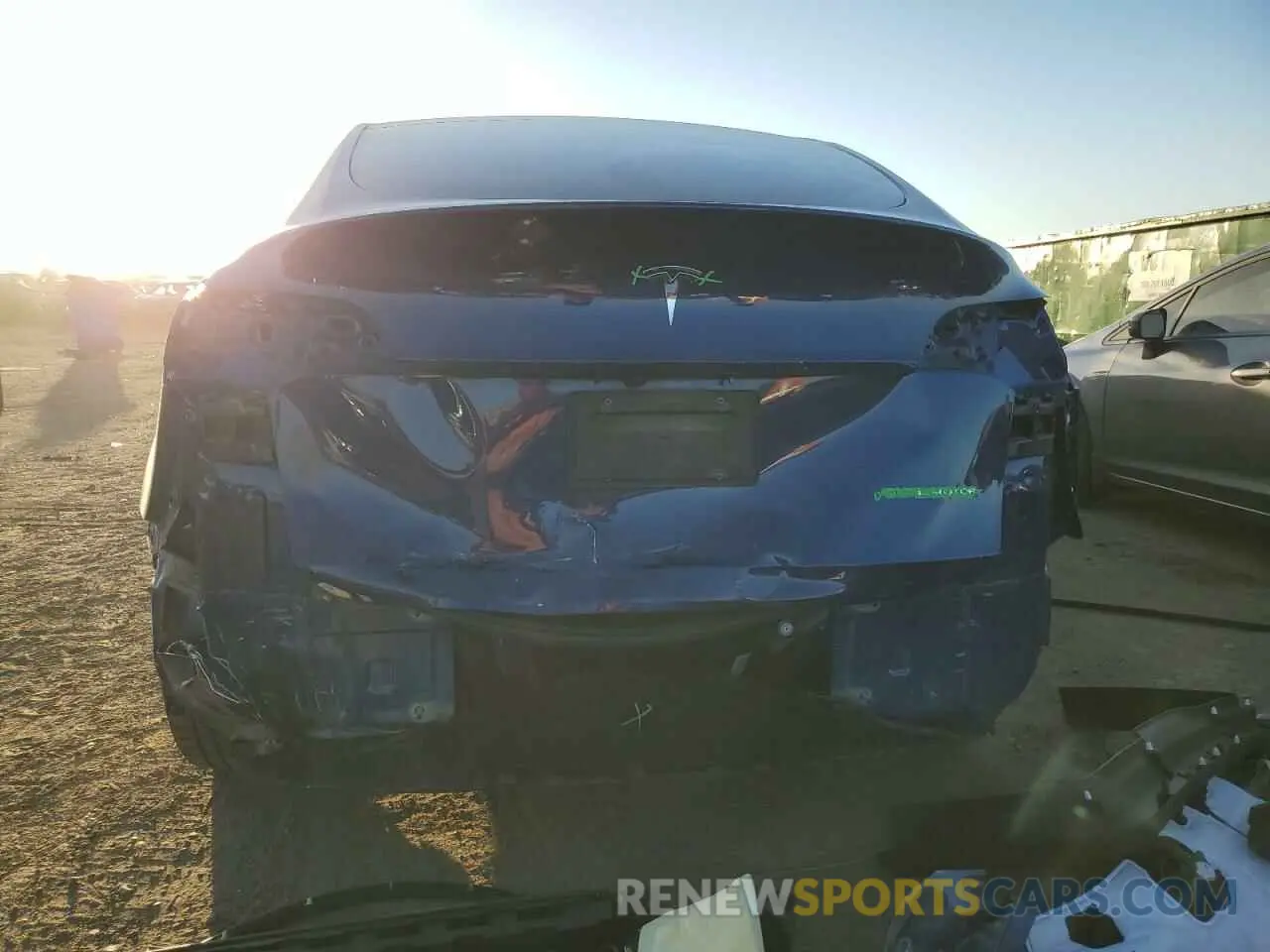 6 fotografías del automóvil dañado 5YJYGDEE8MF071822 TESLA MODEL Y 2021