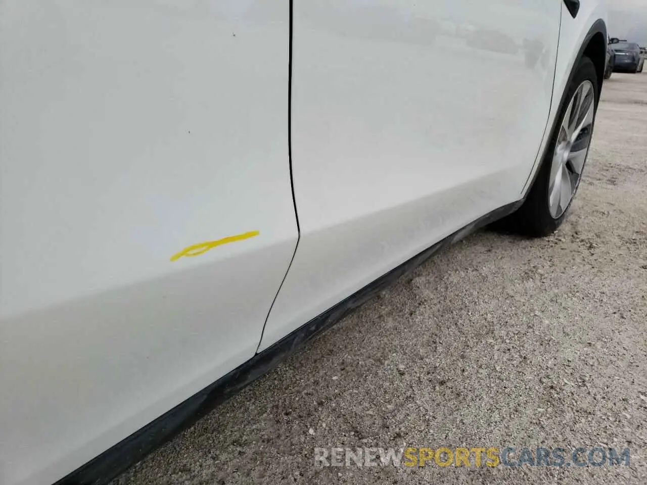 9 fotografías del automóvil dañado 5YJYGDEE8MF088006 TESLA MODEL Y 2021