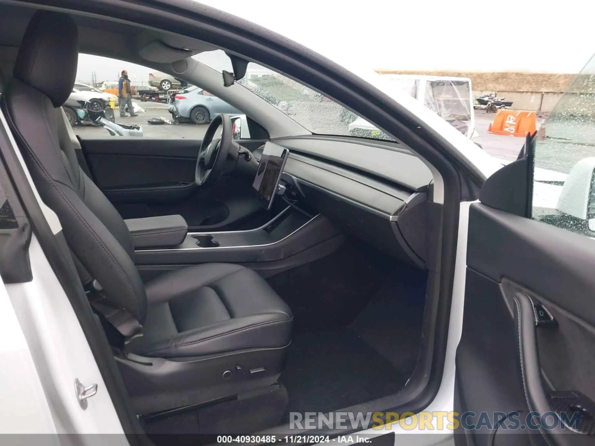 5 fotografías del automóvil dañado 5YJYGDEE8MF097806 TESLA MODEL Y 2021