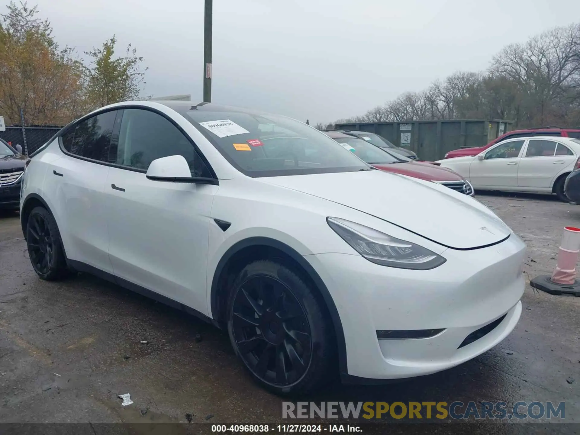 14 fotografías del automóvil dañado 5YJYGDEE8MF100378 TESLA MODEL Y 2021