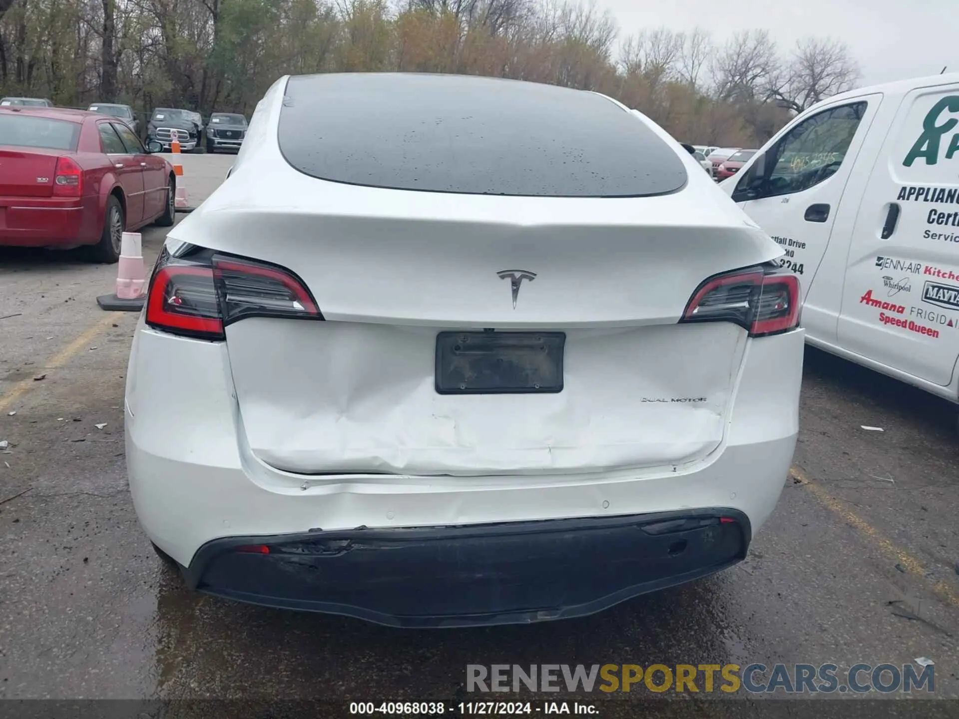 6 fotografías del automóvil dañado 5YJYGDEE8MF100378 TESLA MODEL Y 2021