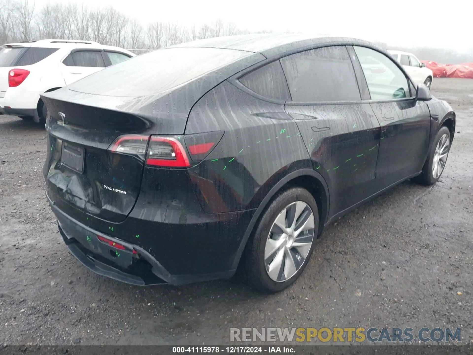 4 fotografías del automóvil dañado 5YJYGDEE8MF101028 TESLA MODEL Y 2021