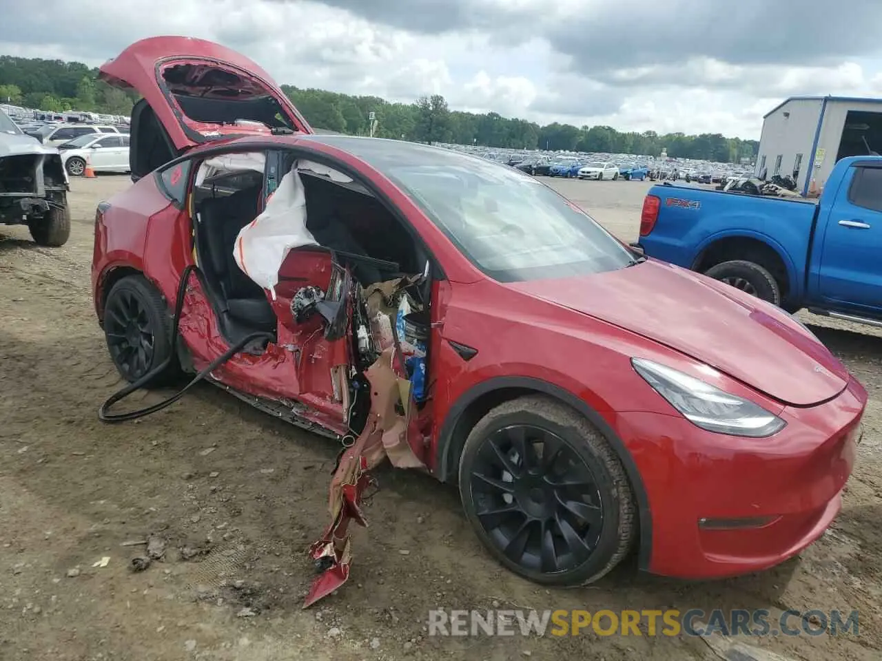 4 fotografías del automóvil dañado 5YJYGDEE8MF118377 TESLA MODEL Y 2021