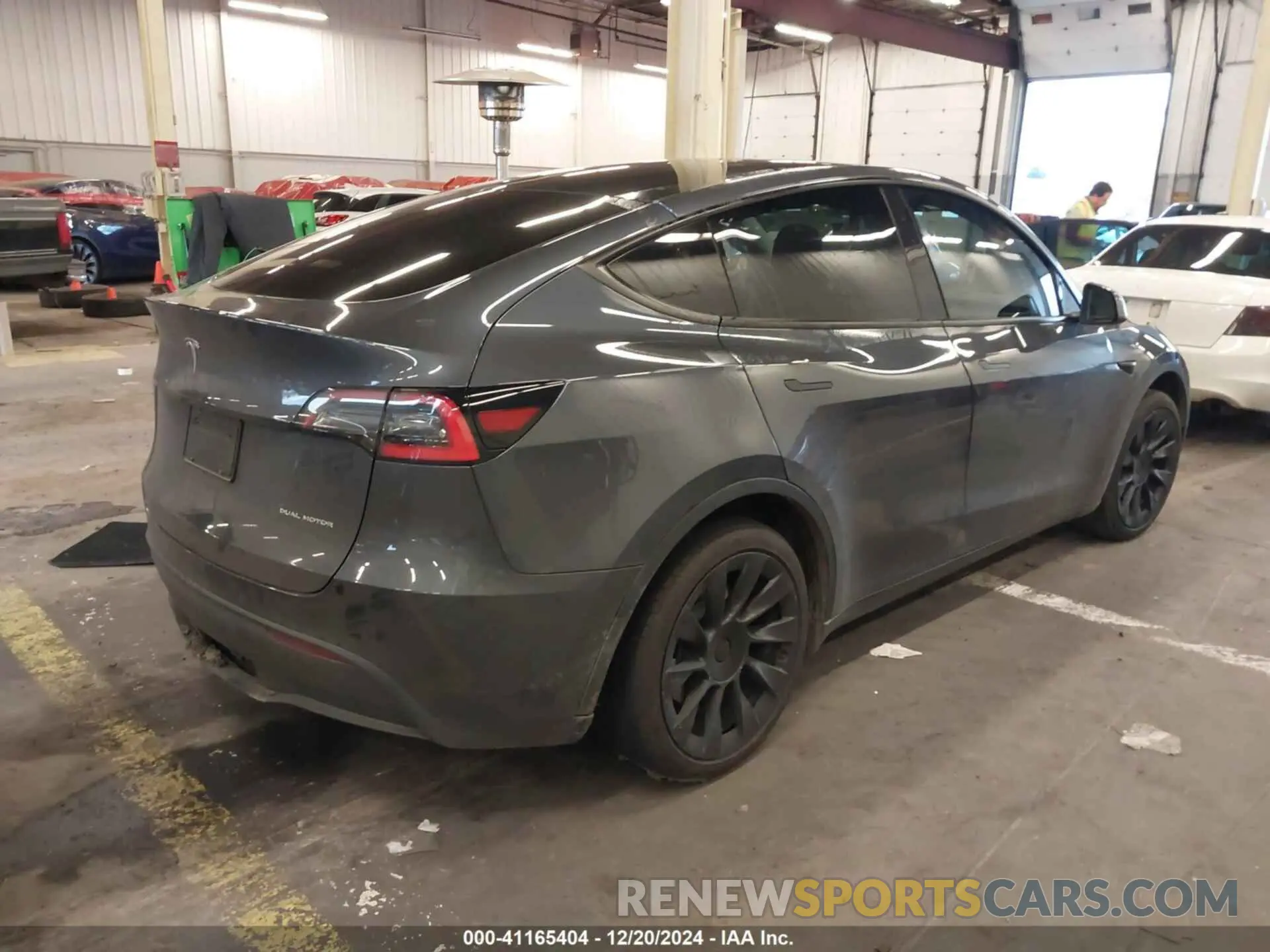 4 fotografías del automóvil dañado 5YJYGDEE8MF118380 TESLA MODEL Y 2021