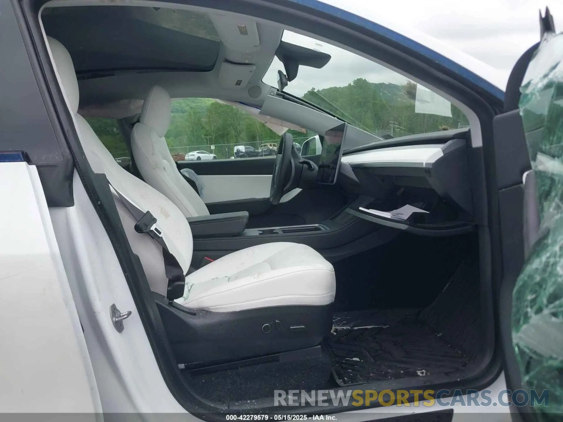 5 fotografías del automóvil dañado 5YJYGDEE8MF151699 TESLA MODEL Y 2021
