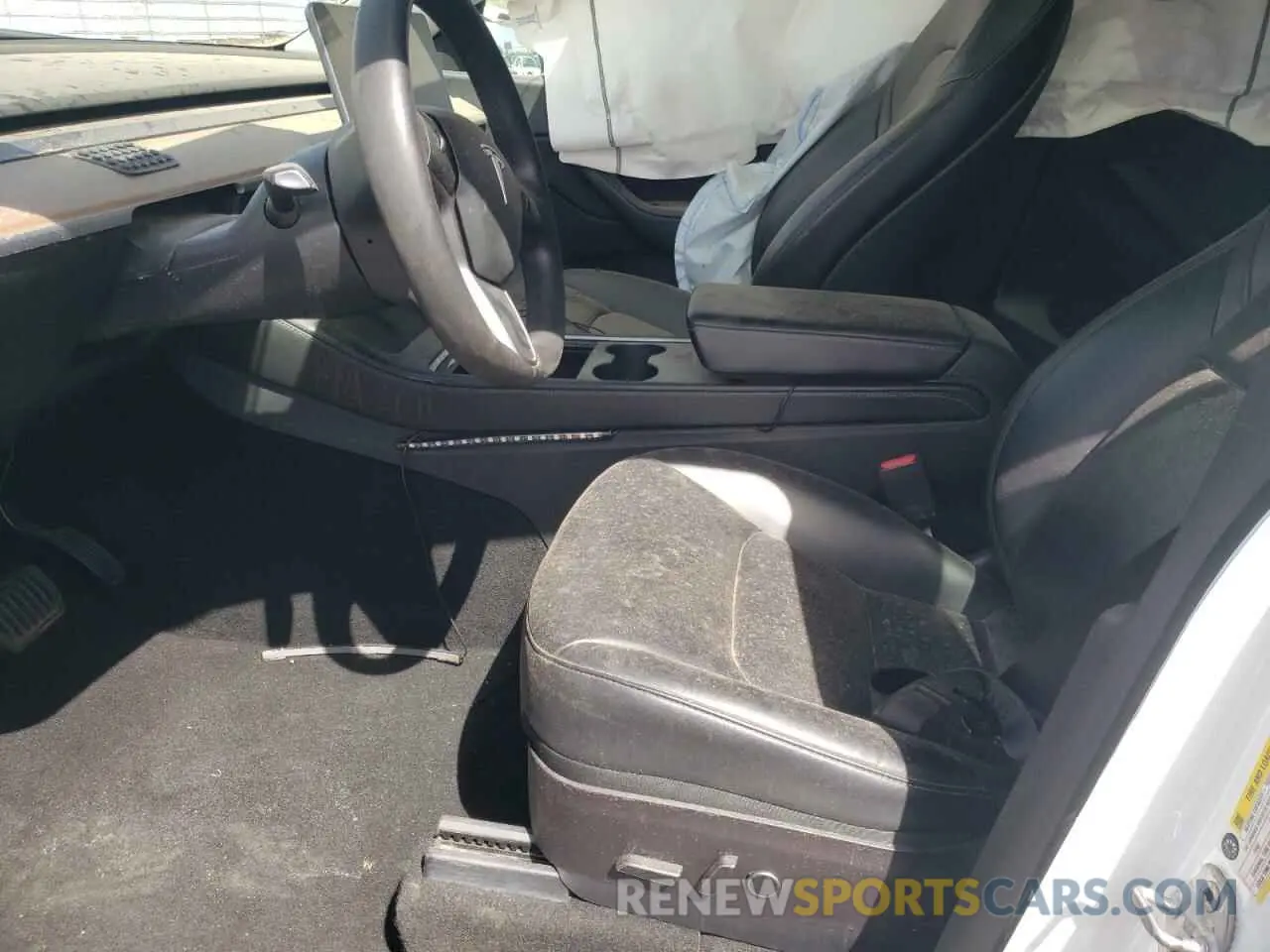 7 fotografías del automóvil dañado 5YJYGDEE8MF207009 TESLA MODEL Y 2021