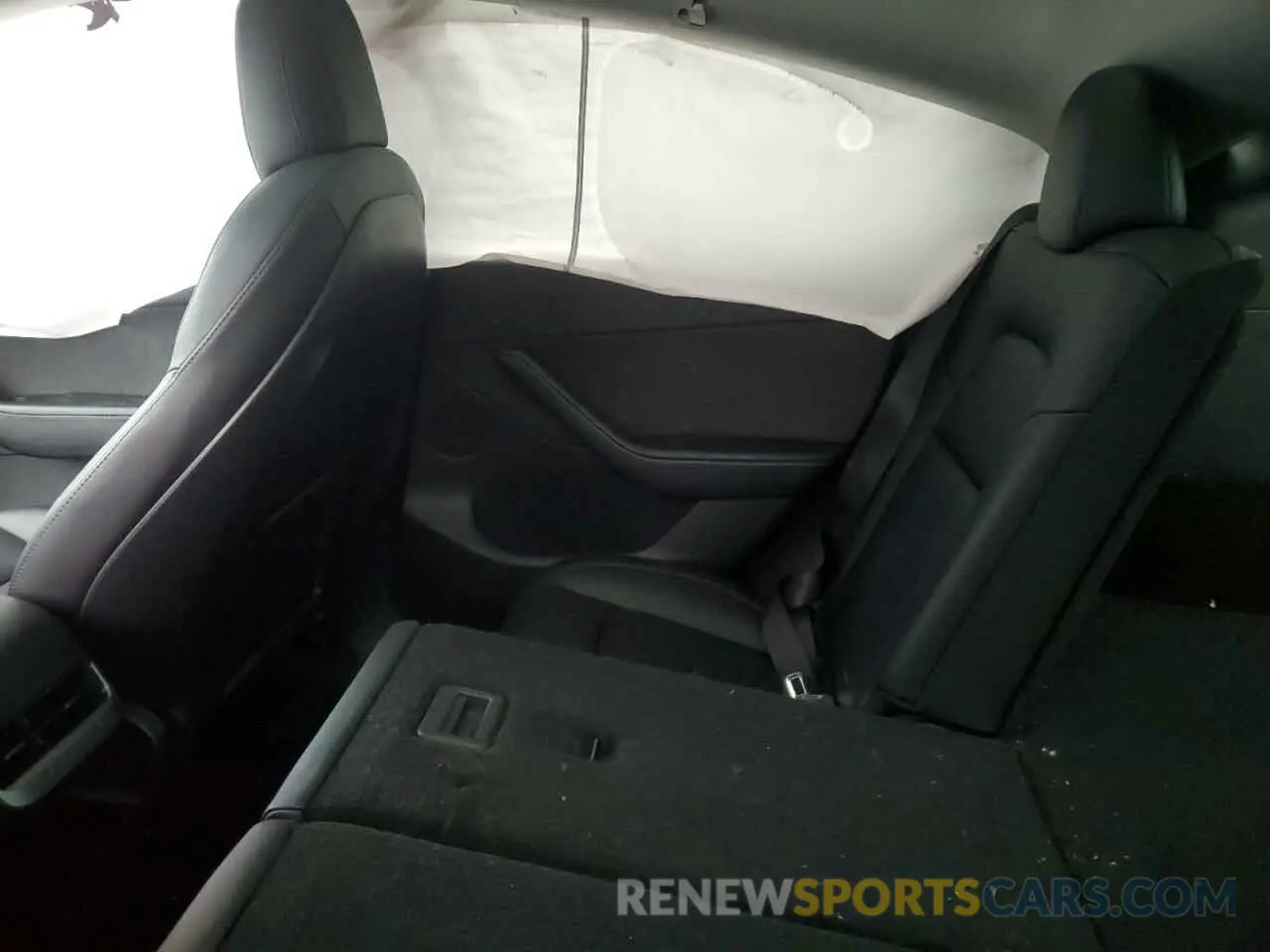 10 fotografías del automóvil dañado 5YJYGDEE8MF241886 TESLA MODEL Y 2021