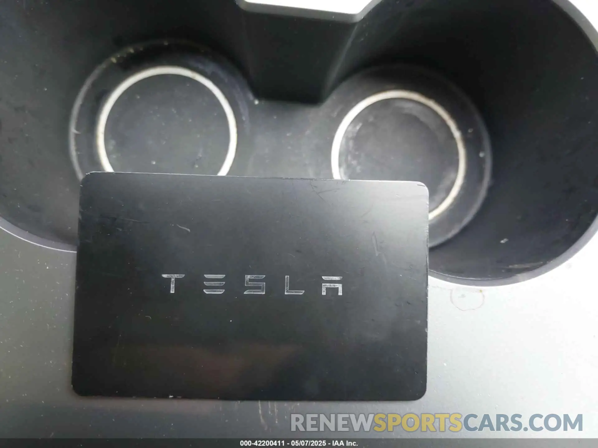 11 fotografías del automóvil dañado 5YJYGDEE8MF266075 TESLA MODEL Y 2021