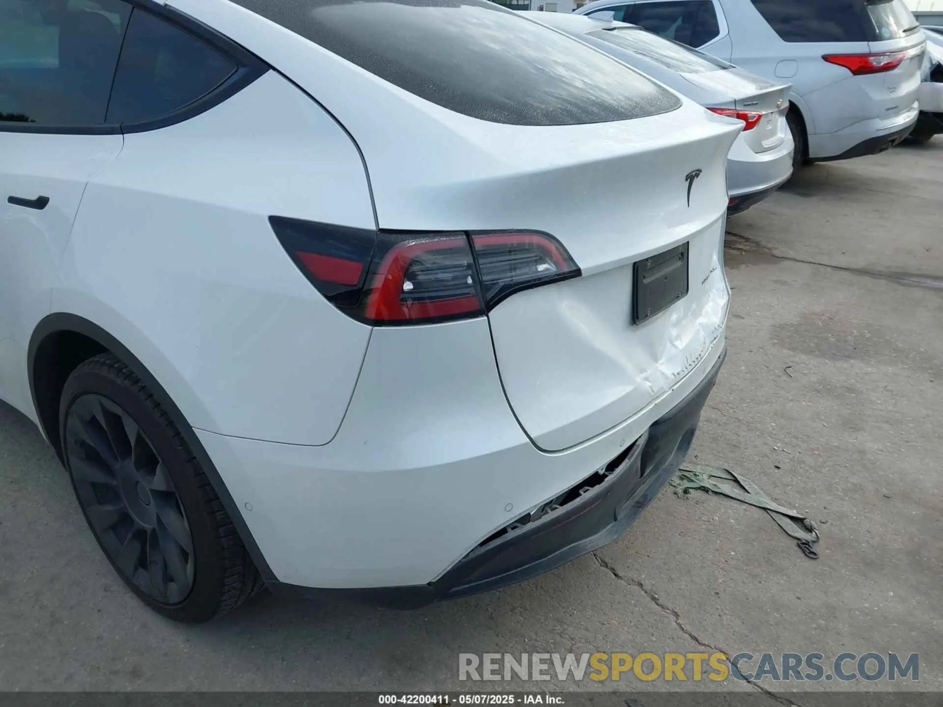21 fotografías del automóvil dañado 5YJYGDEE8MF266075 TESLA MODEL Y 2021