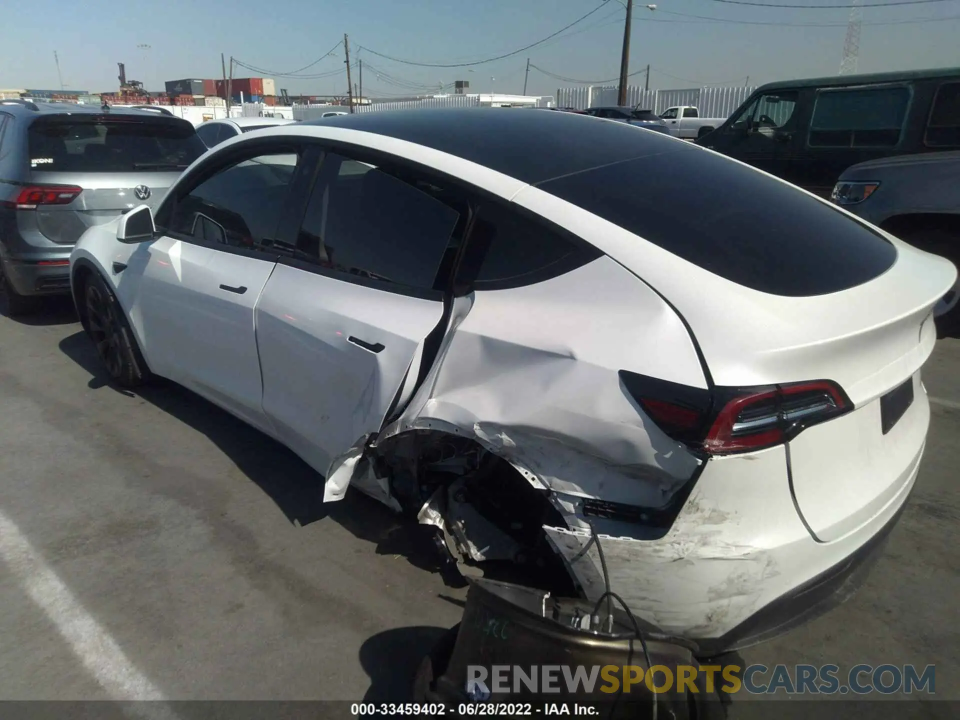 3 fotografías del automóvil dañado 5YJYGDEE8MF272104 TESLA MODEL Y 2021