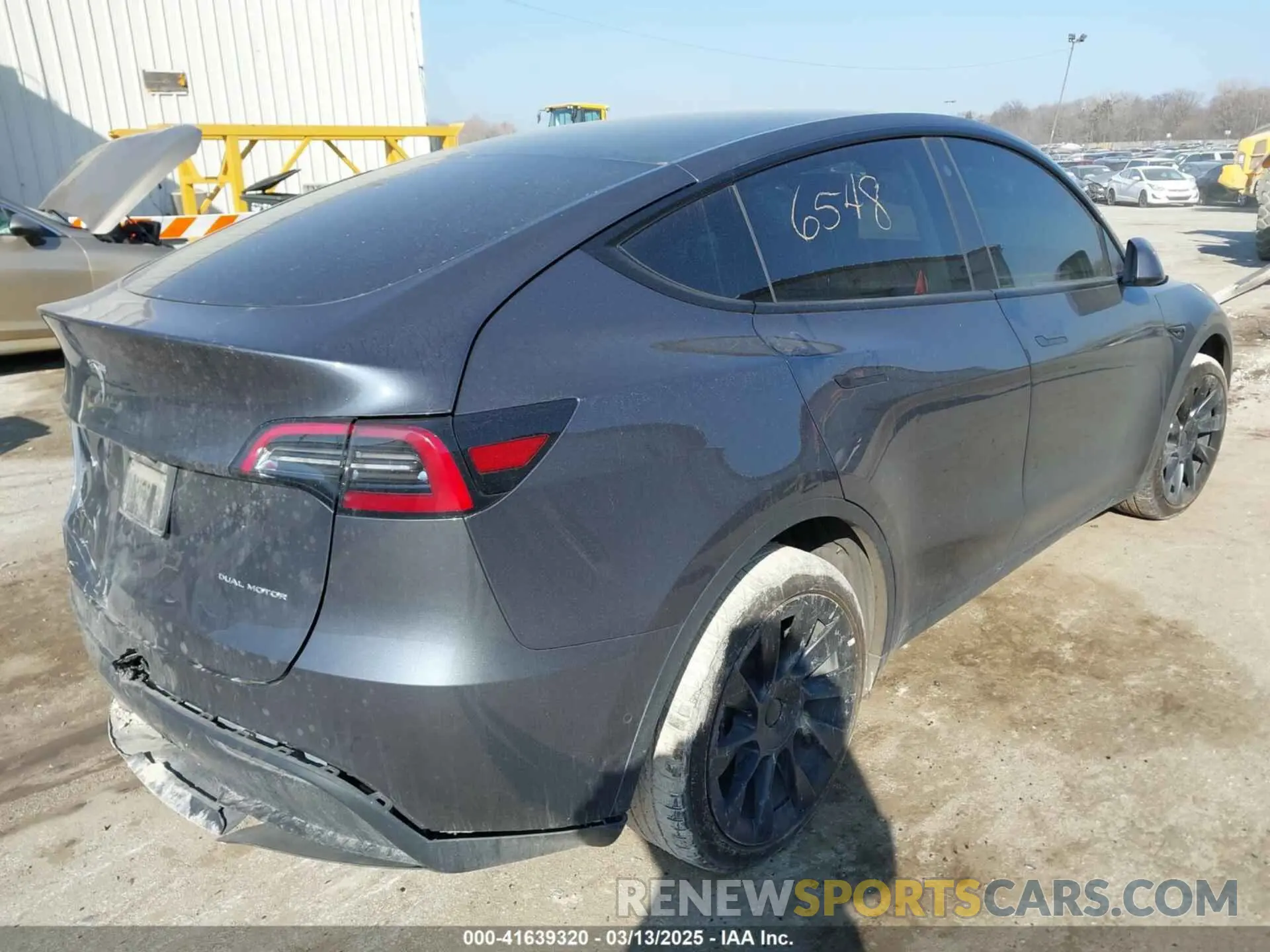 4 fotografías del automóvil dañado 5YJYGDEE8MF278212 TESLA MODEL Y 2021