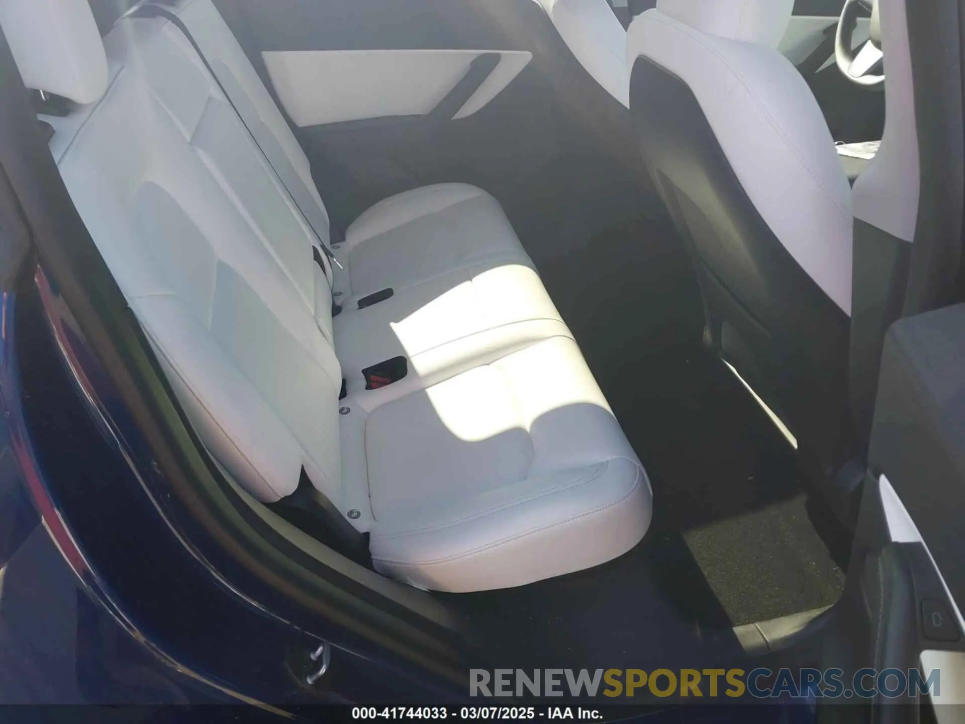 8 fotografías del automóvil dañado 5YJYGDEE8MF293230 TESLA MODEL Y 2021