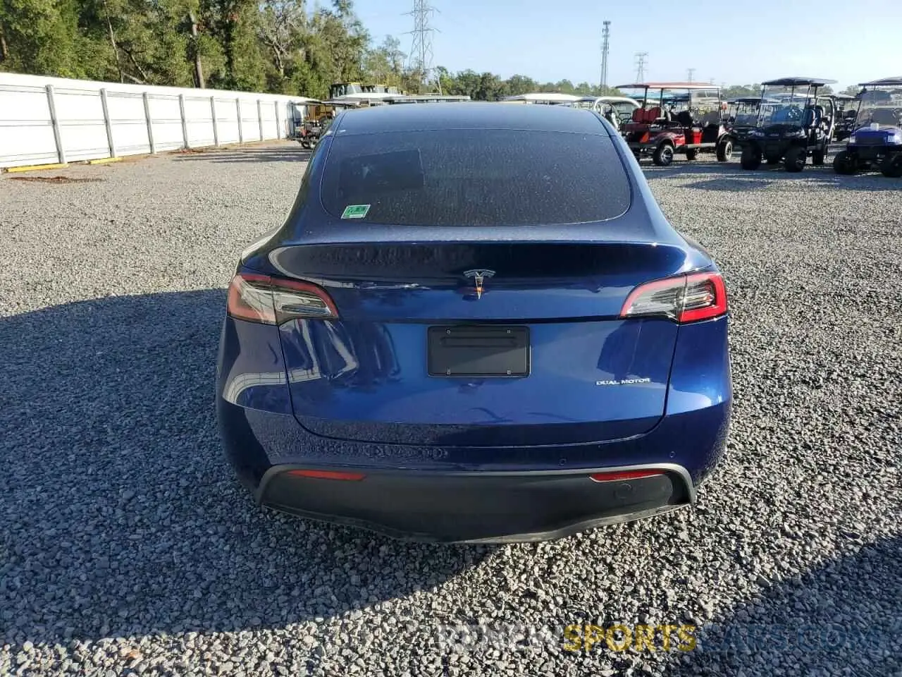 6 fotografías del automóvil dañado 5YJYGDEE9MF066239 TESLA MODEL Y 2021