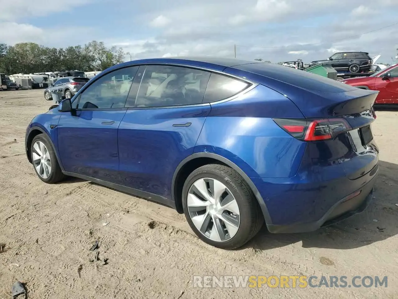 2 fotografías del automóvil dañado 5YJYGDEE9MF066757 TESLA MODEL Y 2021
