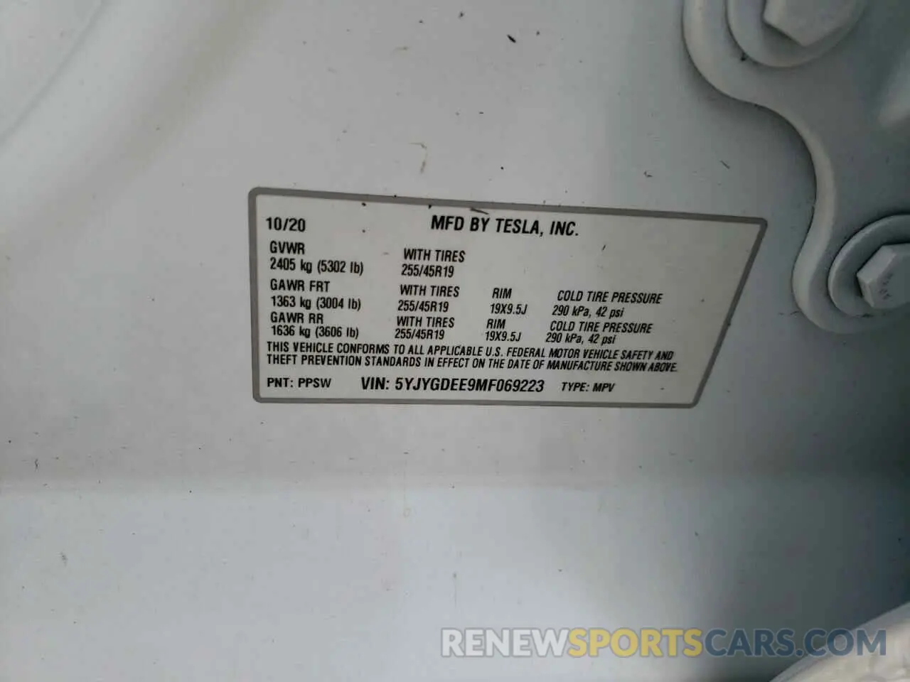 10 fotografías del automóvil dañado 5YJYGDEE9MF069223 TESLA MODEL Y 2021