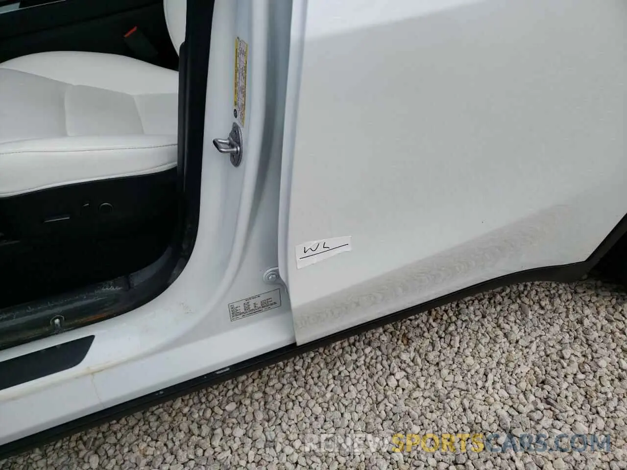 9 fotografías del automóvil dañado 5YJYGDEE9MF069223 TESLA MODEL Y 2021