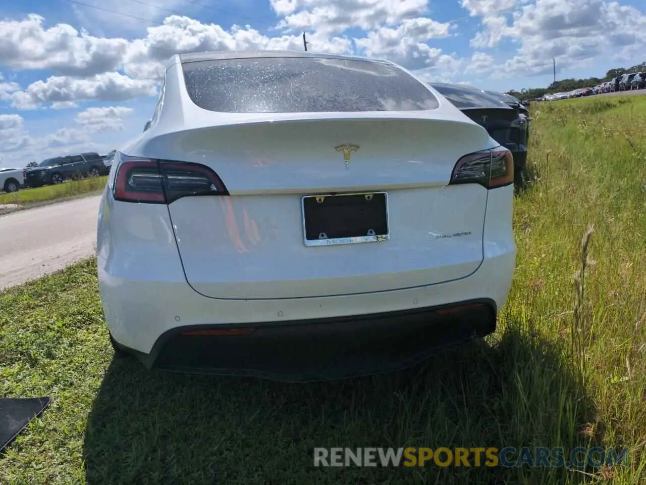 6 fotografías del automóvil dañado 5YJYGDEE9MF074647 TESLA MODEL Y 2021