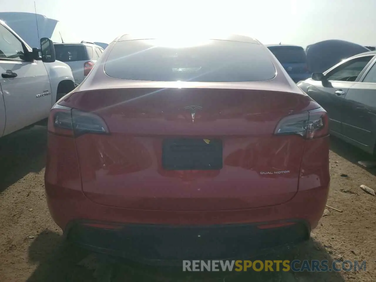 6 fotografías del automóvil dañado 5YJYGDEE9MF075698 TESLA MODEL Y 2021