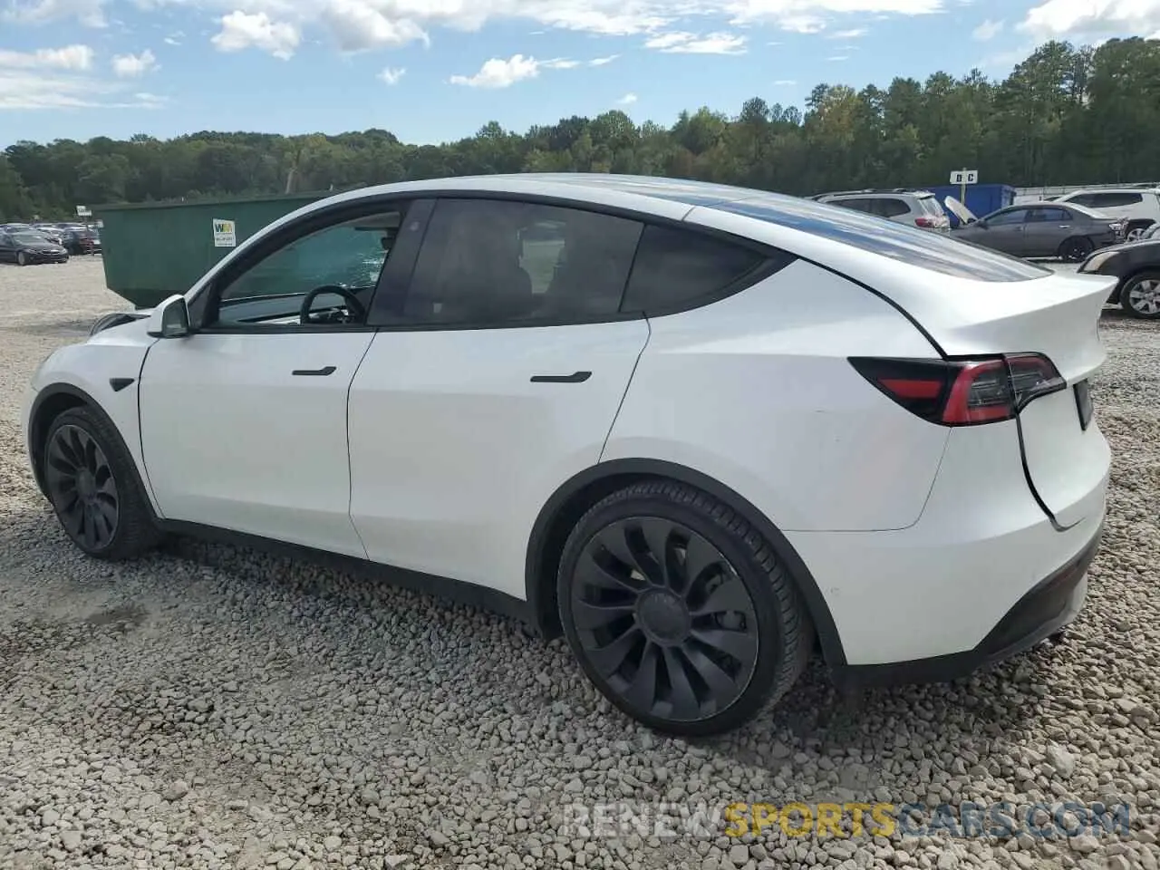2 fotografías del automóvil dañado 5YJYGDEE9MF085549 TESLA MODEL Y 2021