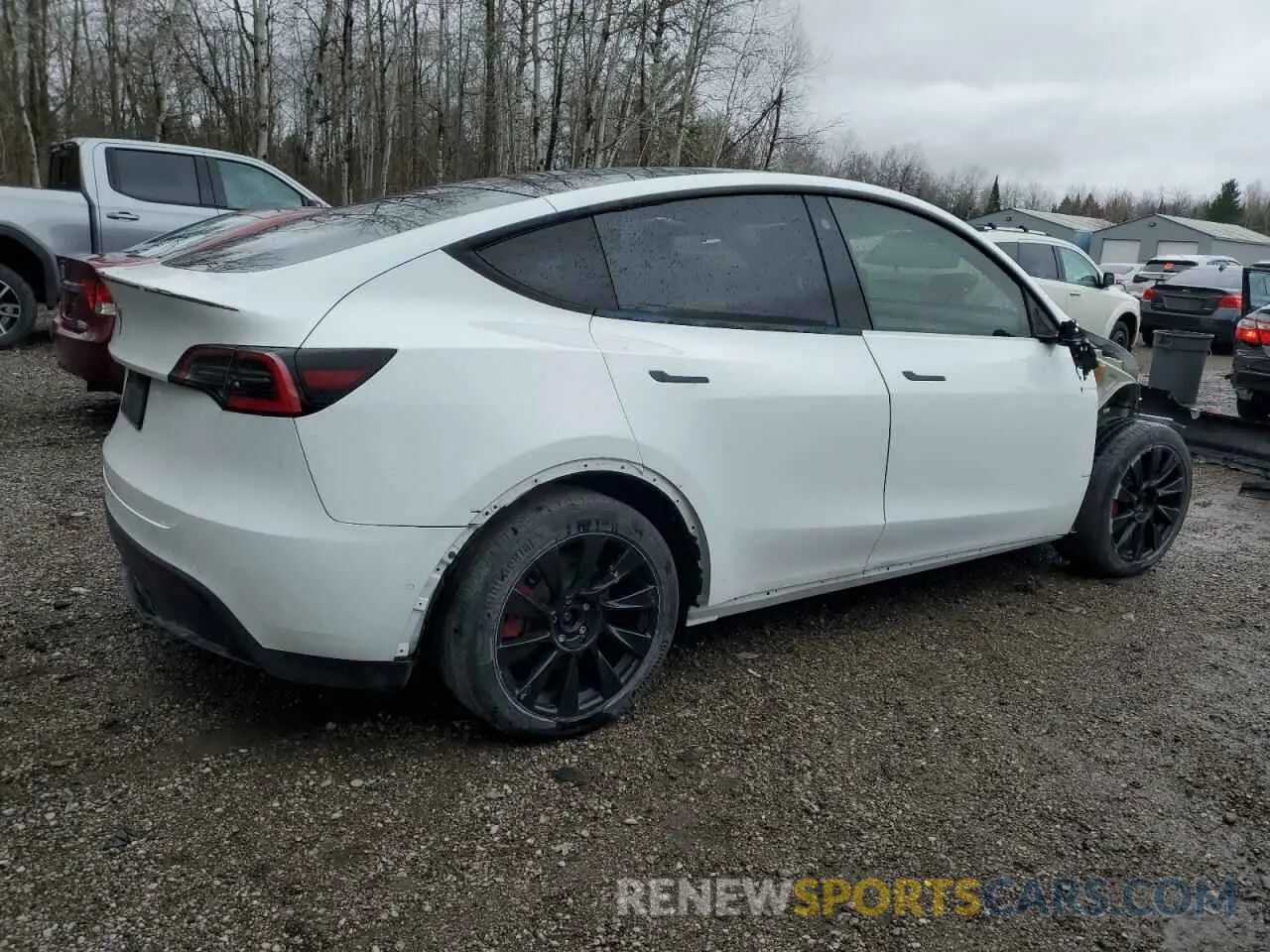 3 fotografías del automóvil dañado 5YJYGDEE9MF086572 TESLA MODEL Y 2021