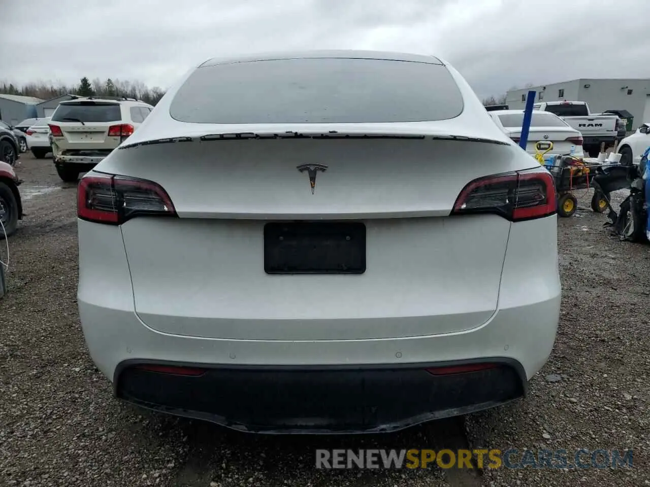 6 fotografías del automóvil dañado 5YJYGDEE9MF086572 TESLA MODEL Y 2021