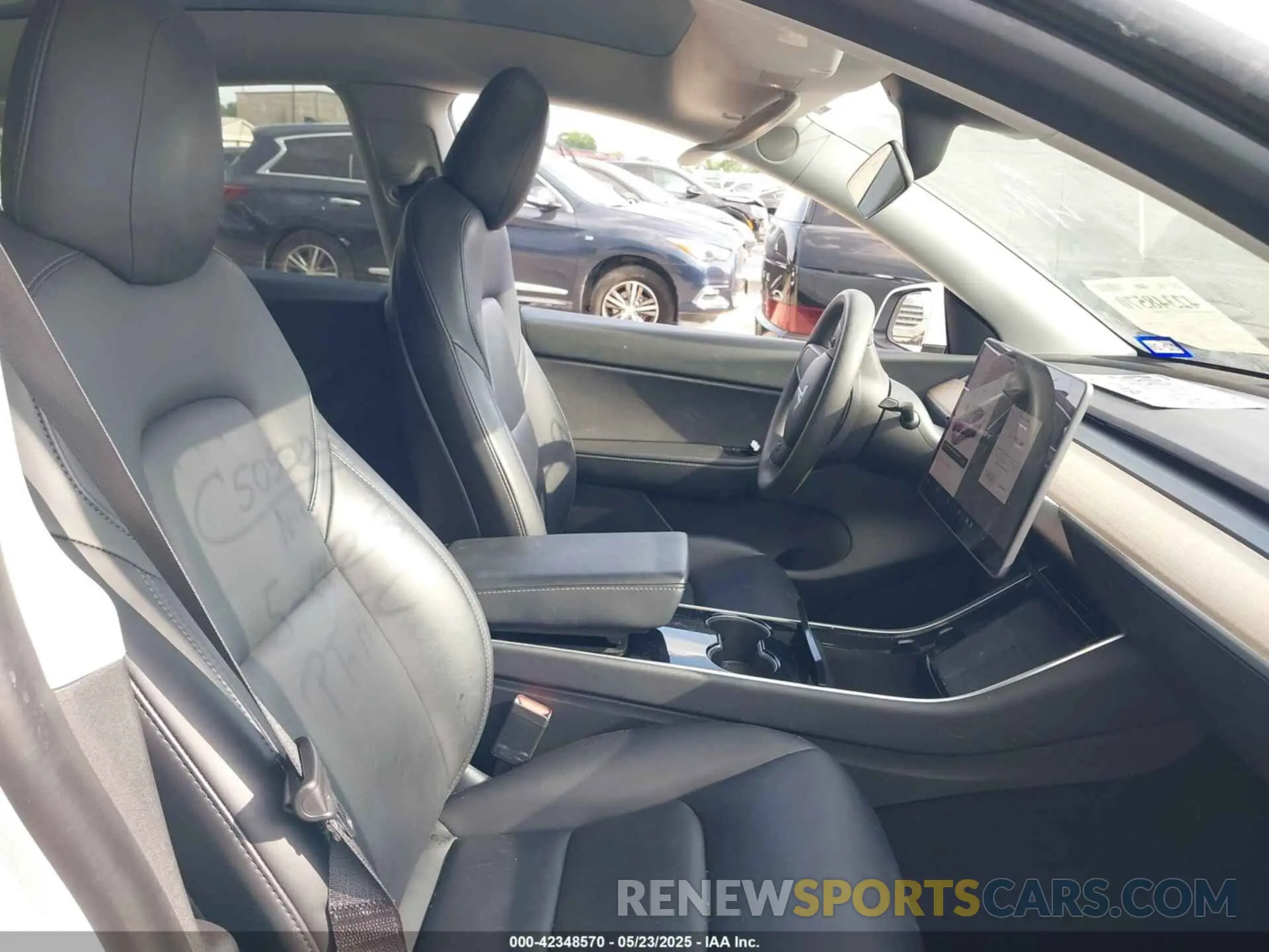 5 fotografías del automóvil dañado 5YJYGDEE9MF114967 TESLA MODEL Y 2021